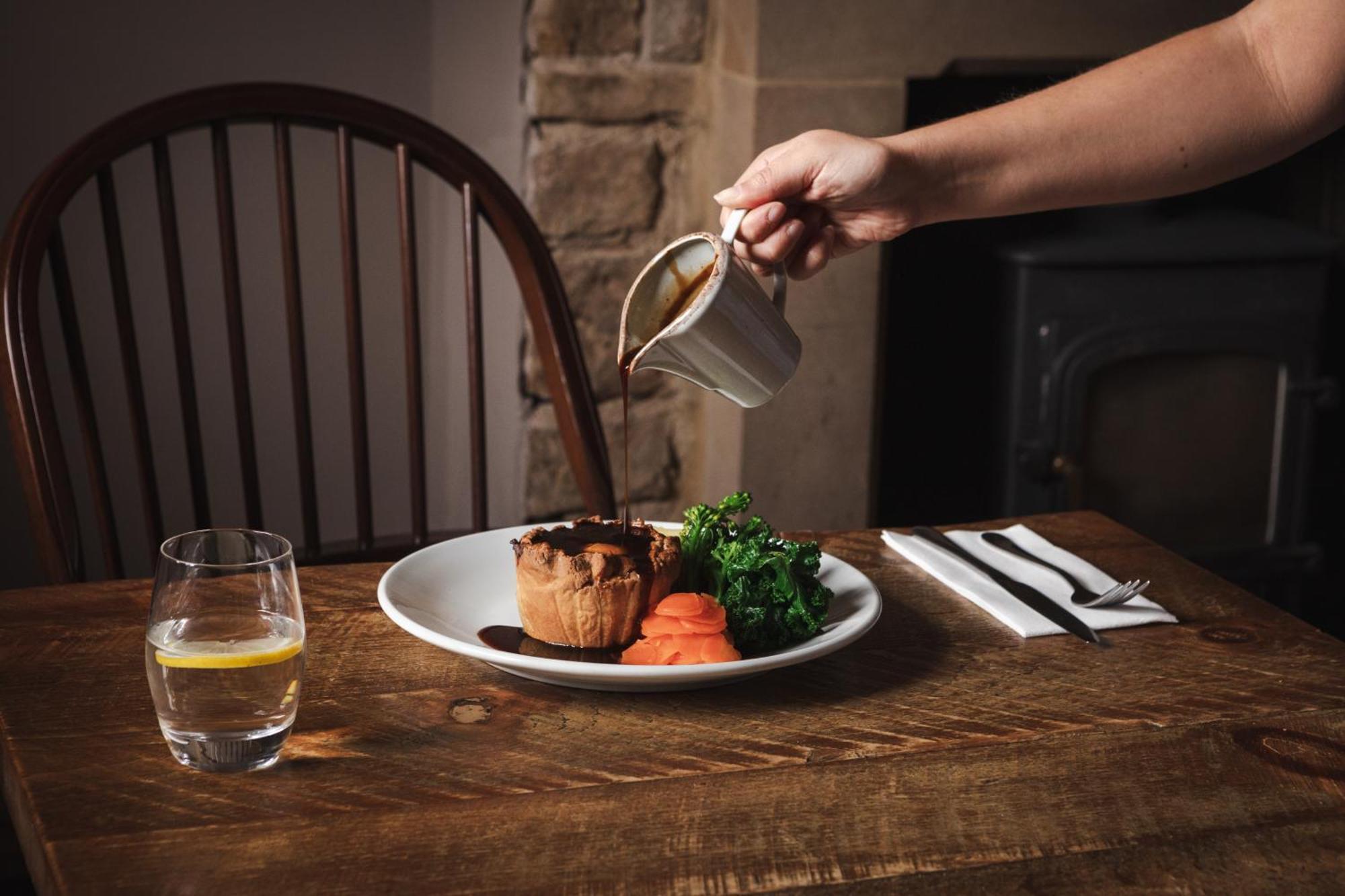 The Pilsley Inn - Chatsworth Baslow Kültér fotó